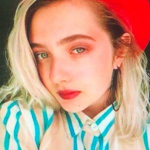 Meet your Posher, Lana